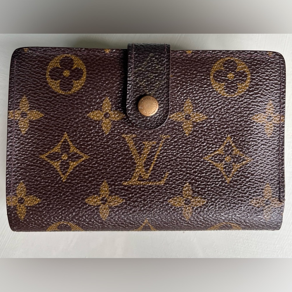 Louis Vuitton Kisslock Wallet